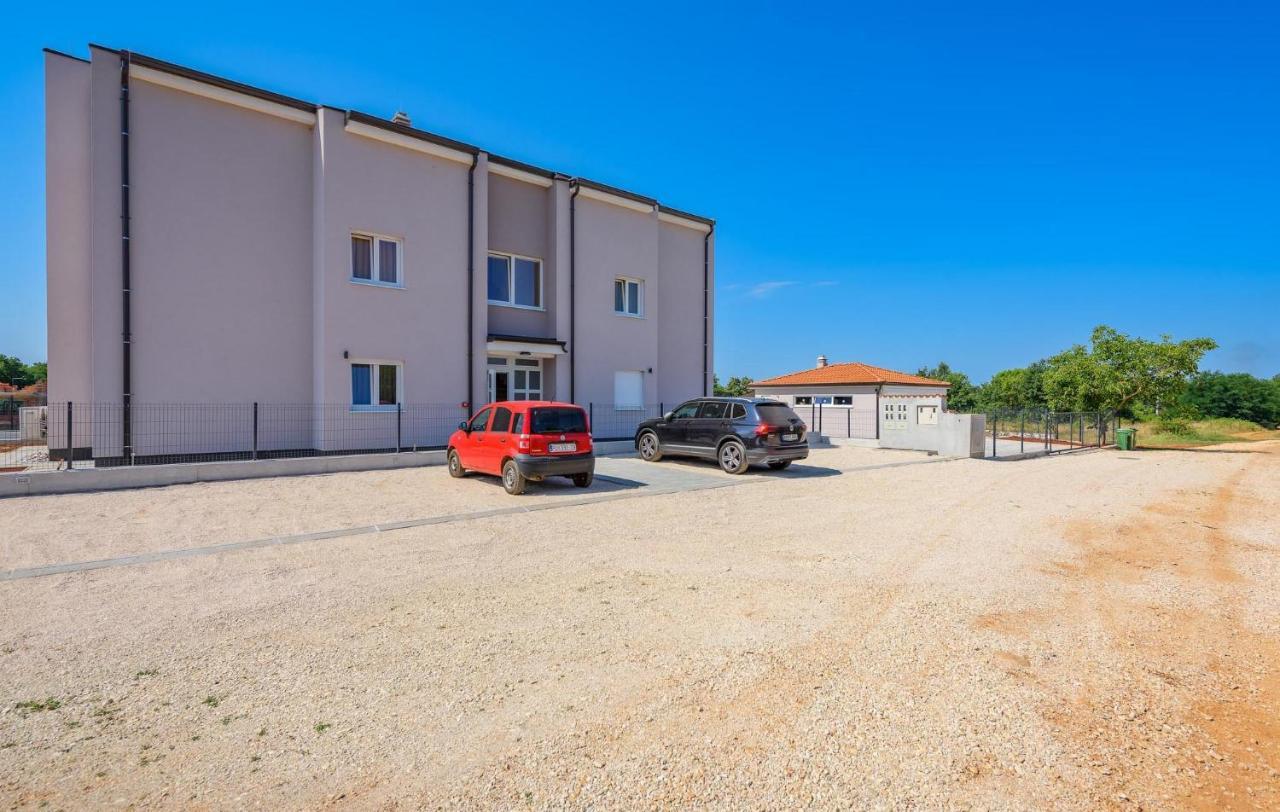 Apartmani Lucija Poreč Buitenkant foto