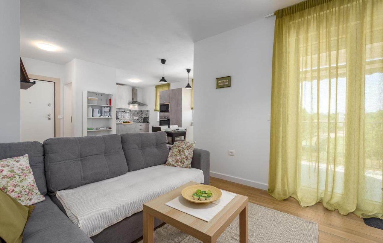 Apartmani Lucija Poreč Buitenkant foto