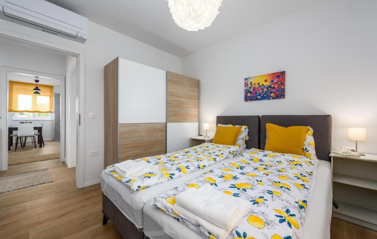 Apartmani Lucija Poreč Buitenkant foto