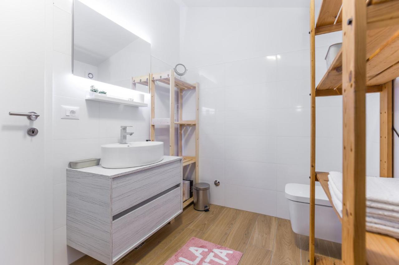 Apartmani Lucija Poreč Buitenkant foto